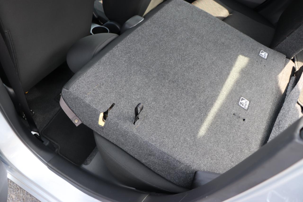 Mitsubishi Mirage ES CVT 2024