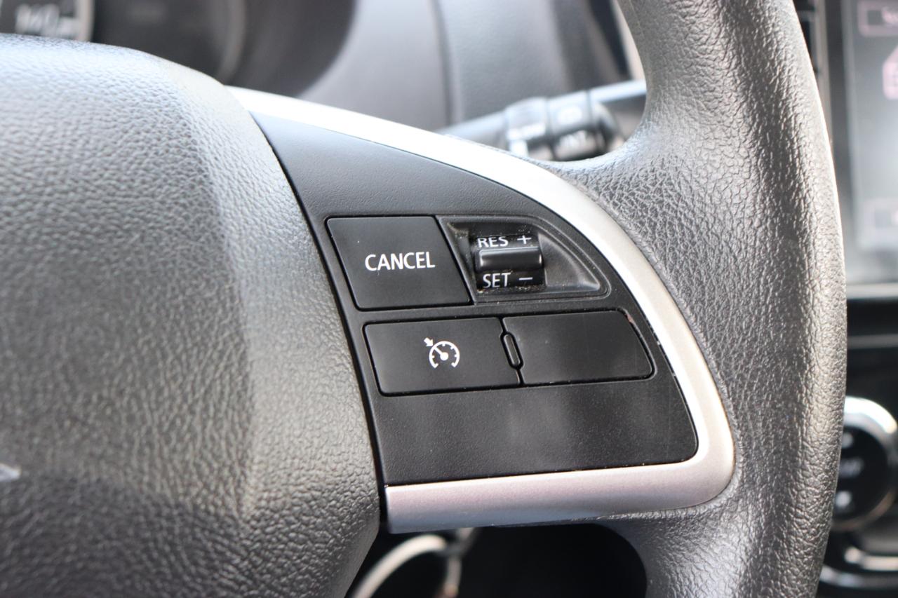 Mitsubishi Mirage ES CVT 2024
