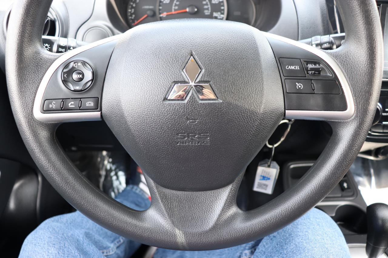 Mitsubishi Mirage ES CVT 2024