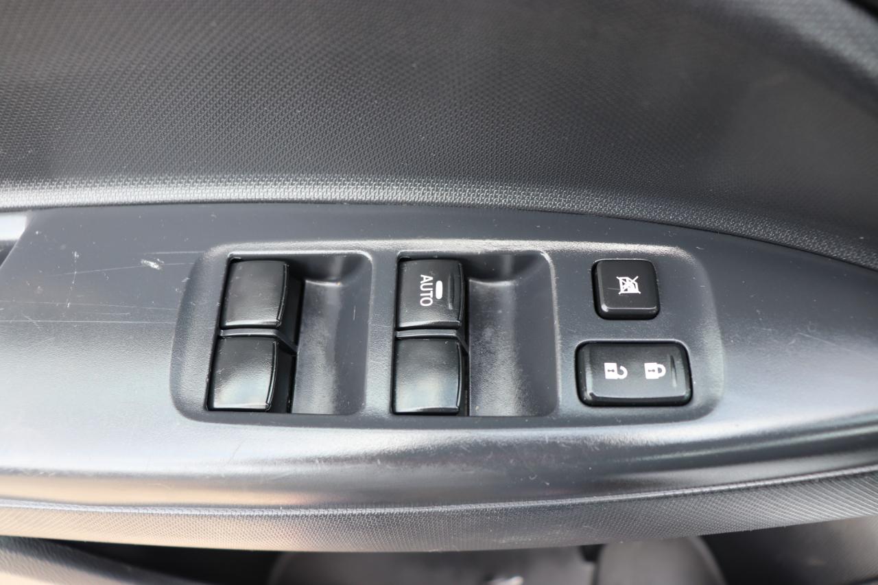 Mitsubishi Mirage ES CVT 2024
