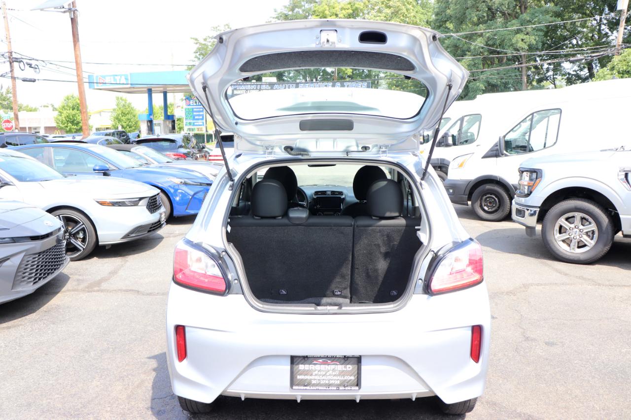 Mitsubishi Mirage ES CVT 2024