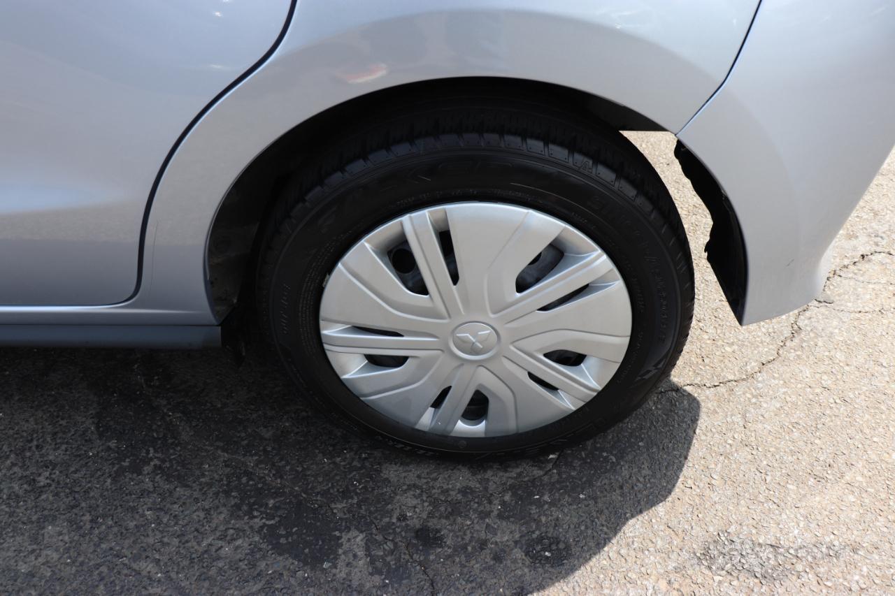 Mitsubishi Mirage ES CVT 2024