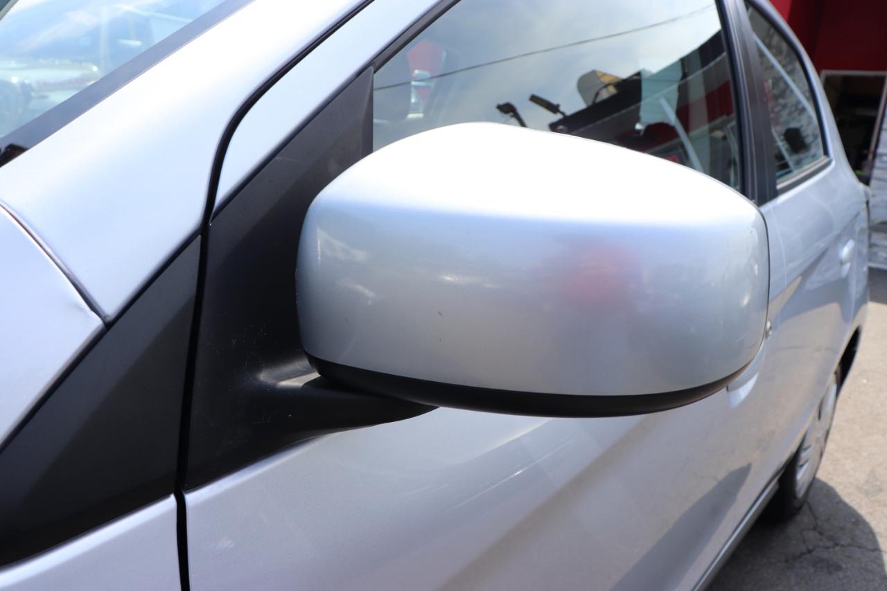 Mitsubishi Mirage ES CVT 2024