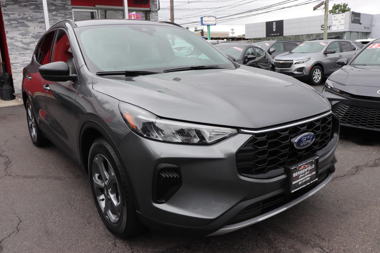 Ford Escape ST-Line FWD 2025