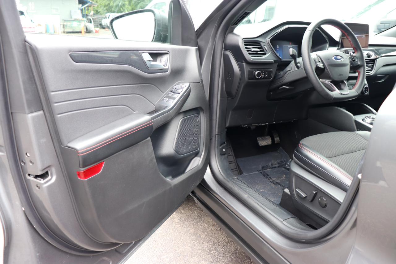 Ford Escape ST-Line FWD 2025