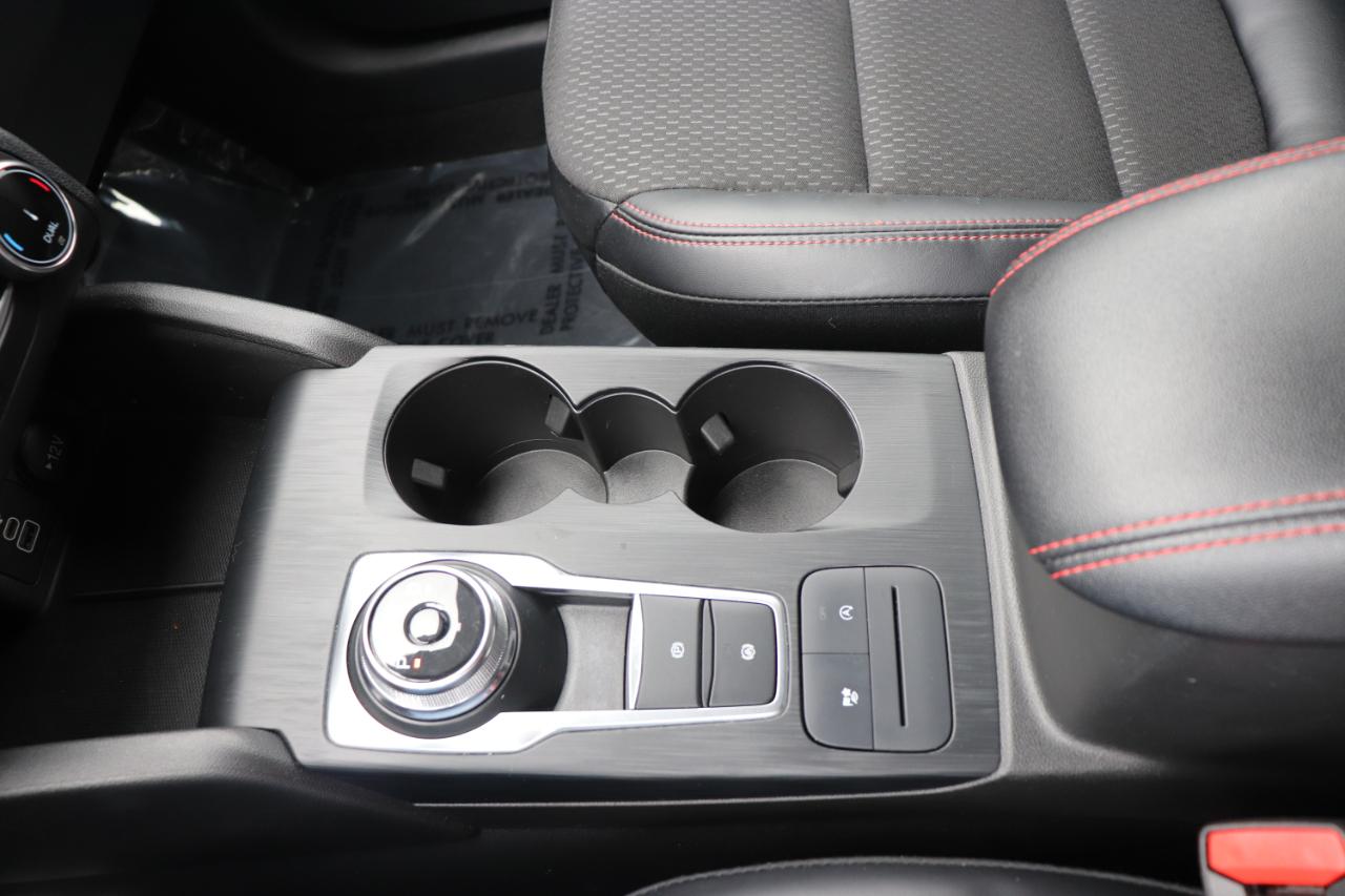 Ford Escape ST-Line FWD 2025