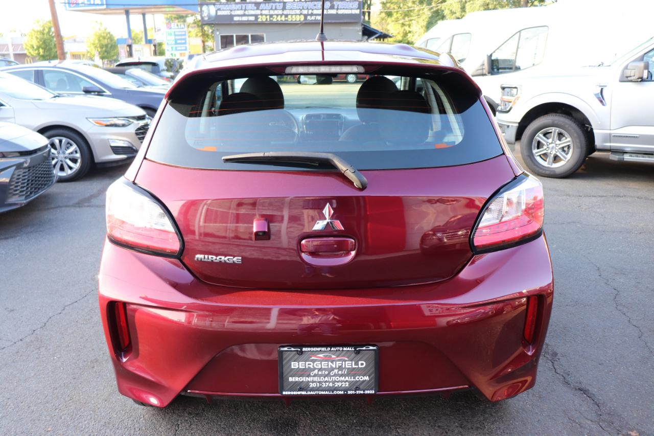 Mitsubishi Mirage ES CVT 2024