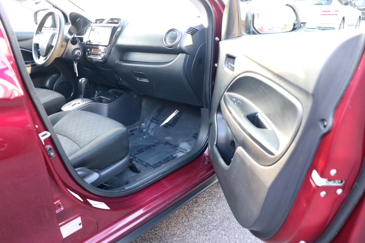 Mitsubishi Mirage ES CVT 2024