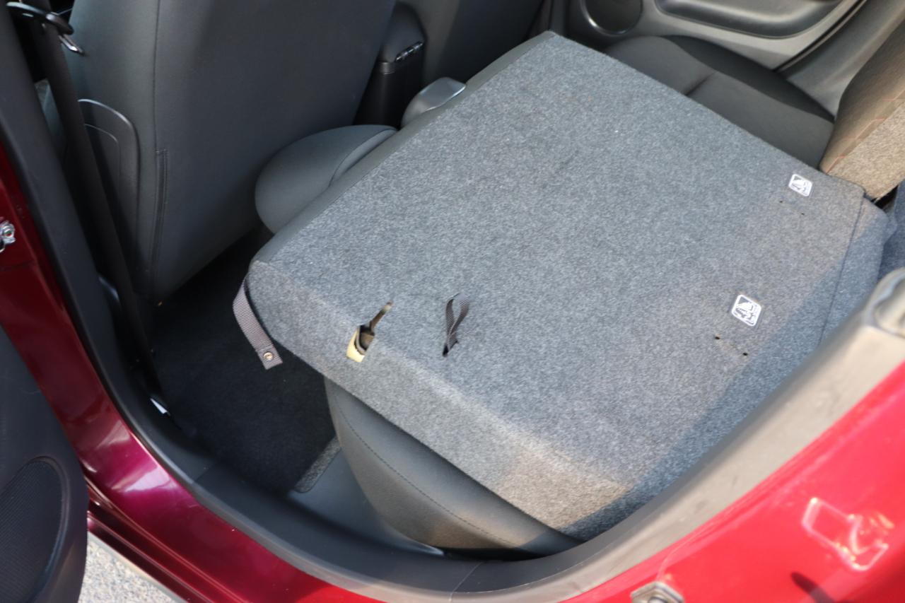 Mitsubishi Mirage ES CVT 2024