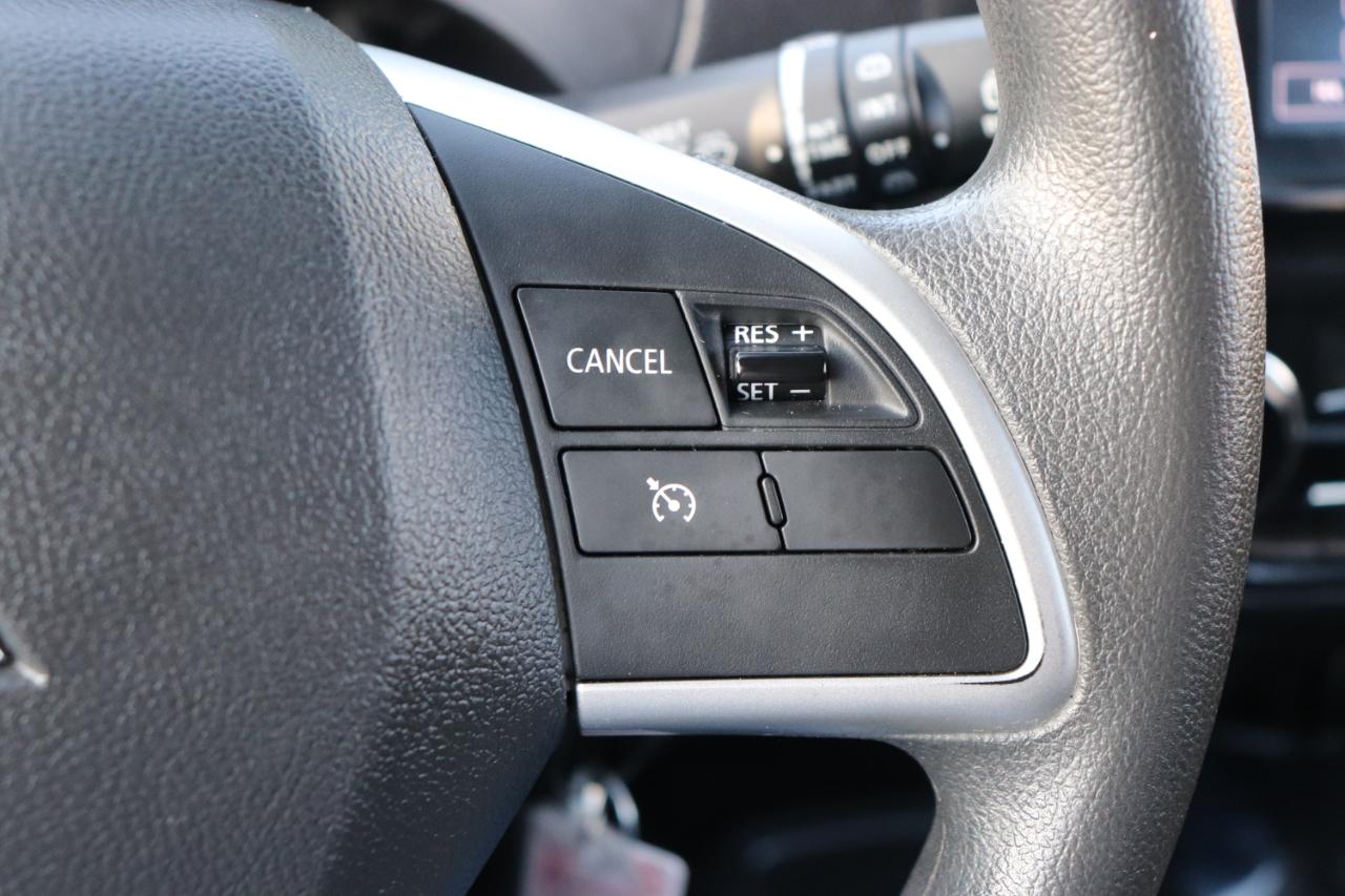 Mitsubishi Mirage ES CVT 2024