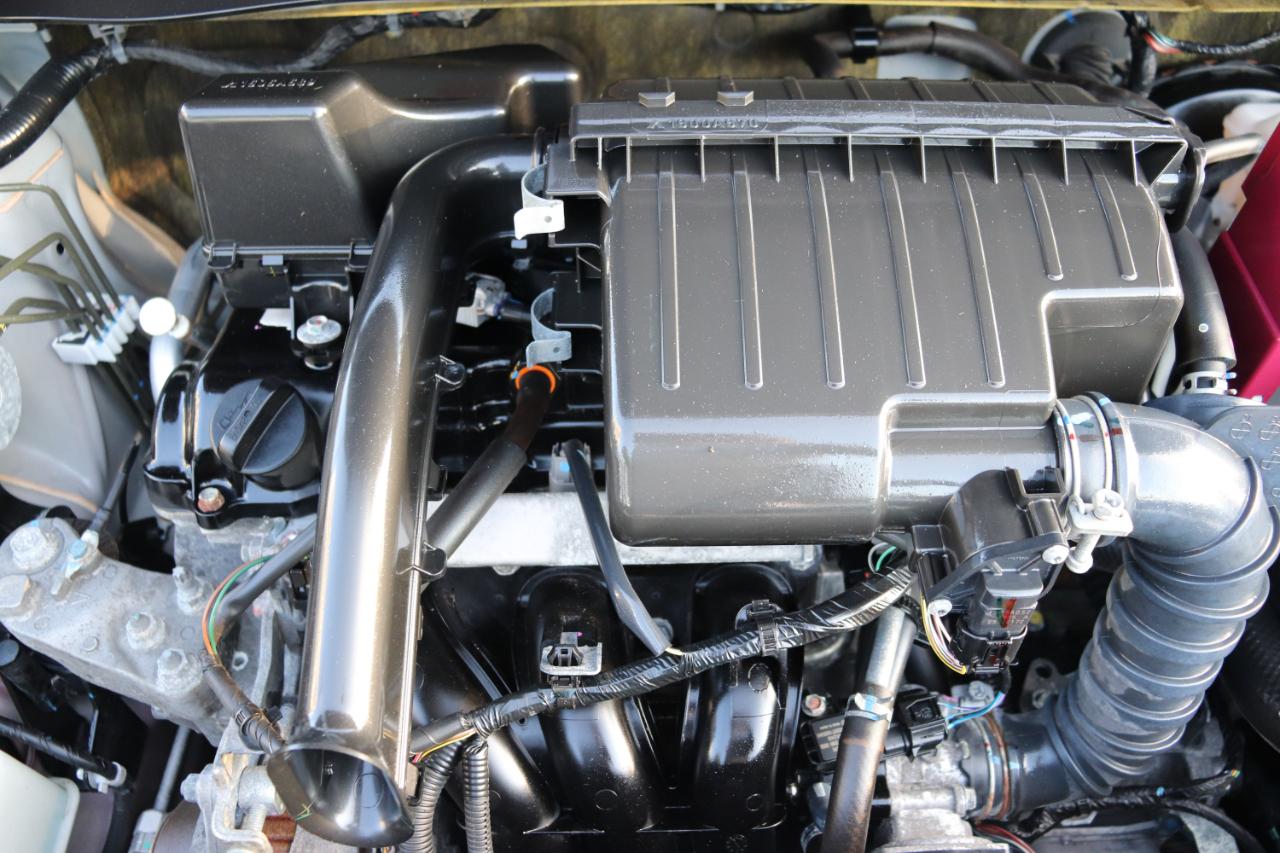 Mitsubishi Mirage ES CVT 2024
