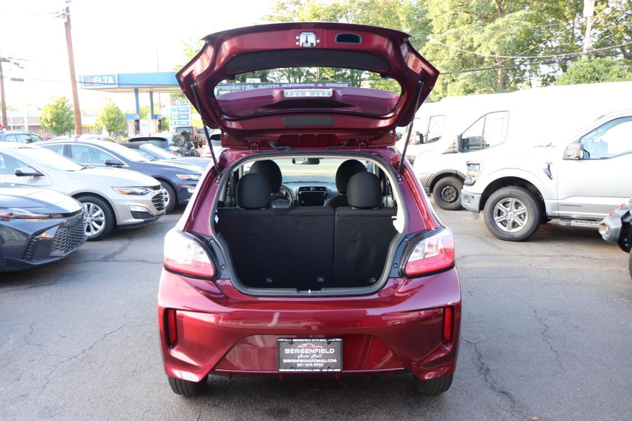 Mitsubishi Mirage ES CVT 2024