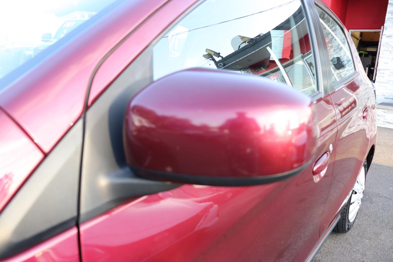 Mitsubishi Mirage ES CVT 2024