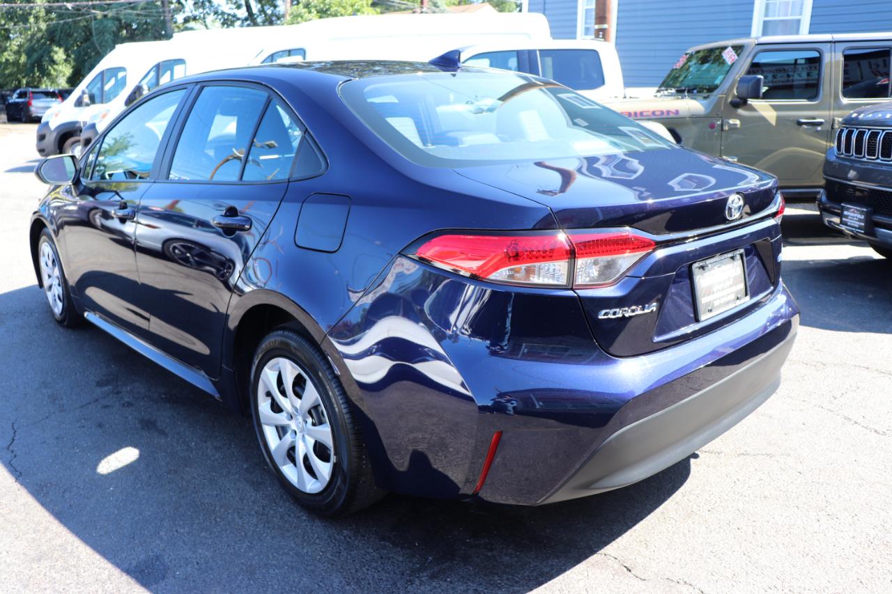 Toyota Corolla LE CVT (Natl) 2025