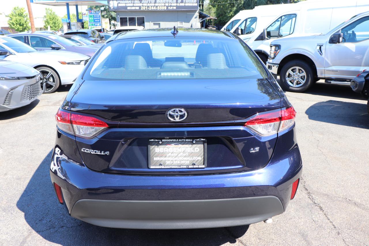 Toyota Corolla LE CVT (Natl) 2025