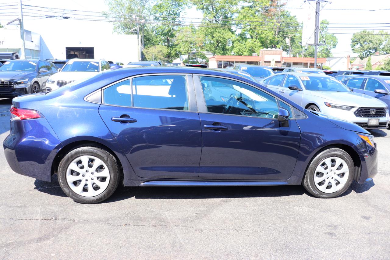 Toyota Corolla LE CVT (Natl) 2025