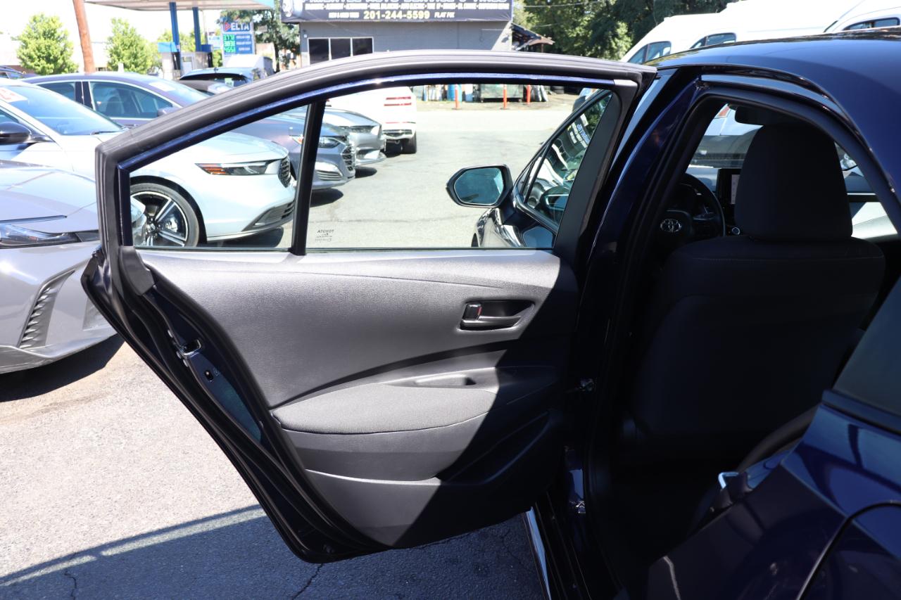 Toyota Corolla LE CVT (Natl) 2025