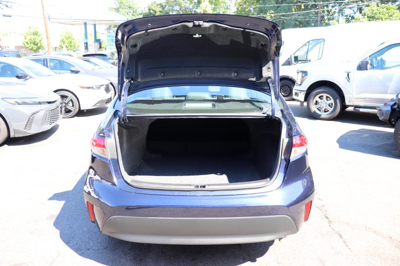 Toyota Corolla LE CVT (Natl) 2025