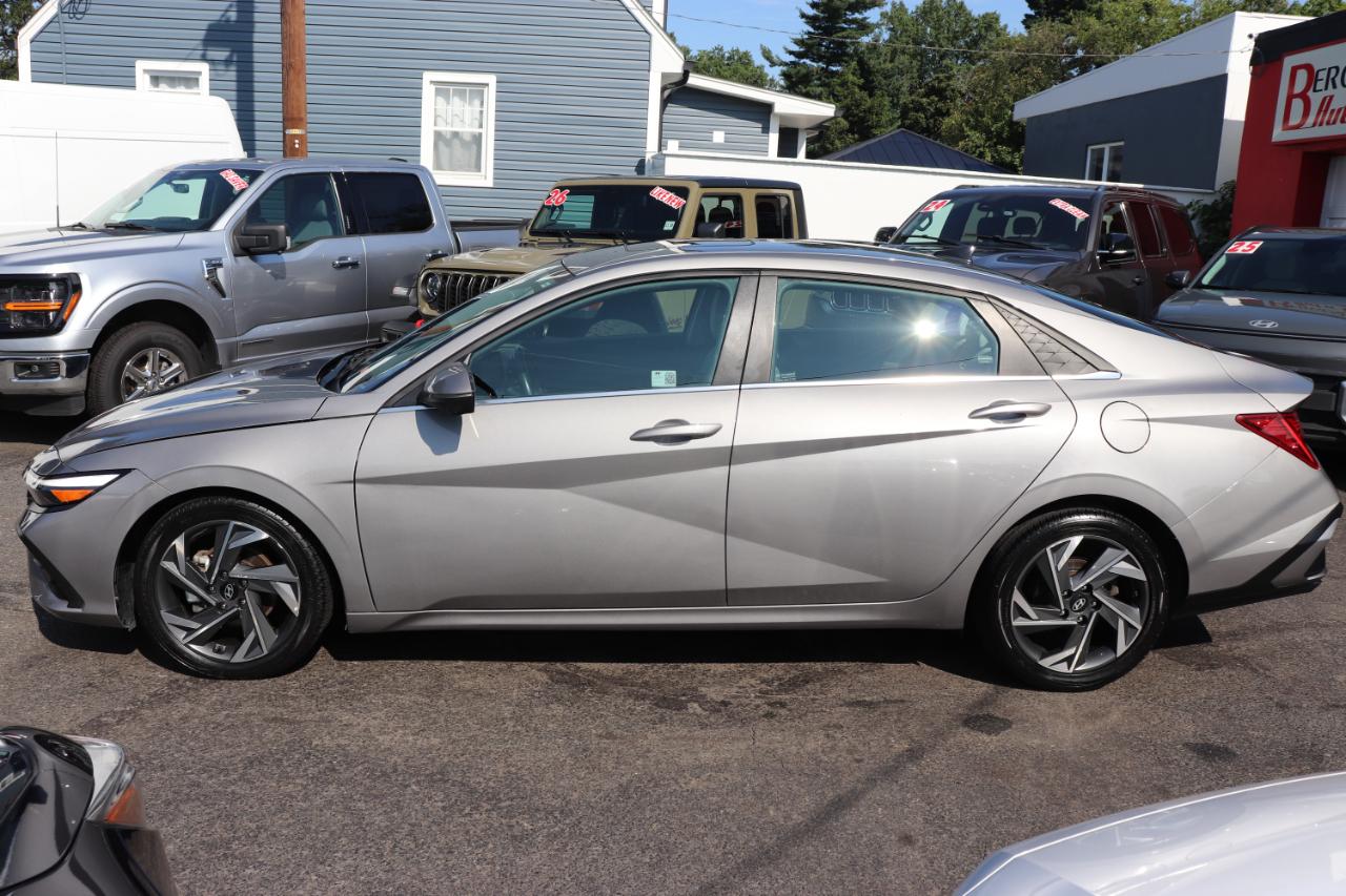Hyundai Elantra Limited IVT 2024