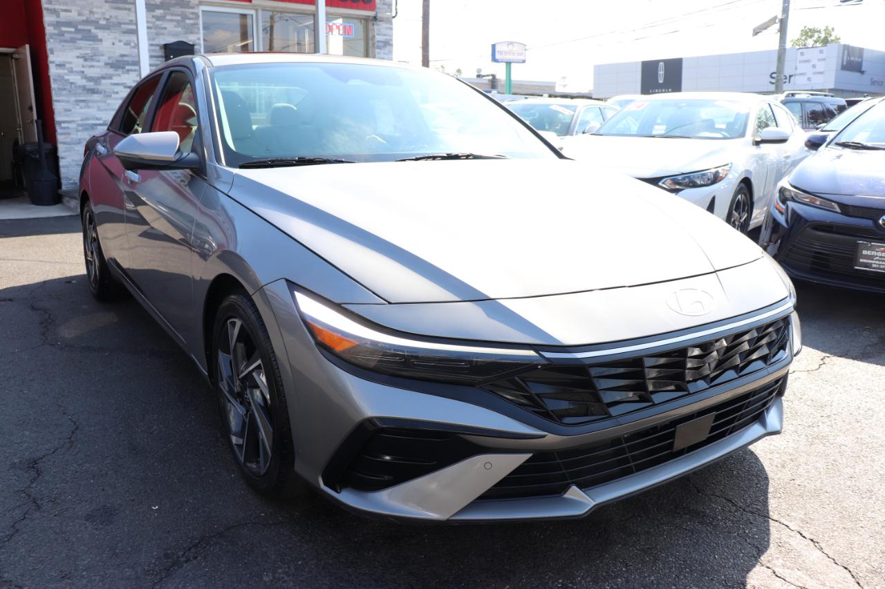 Hyundai Elantra Limited IVT 2024