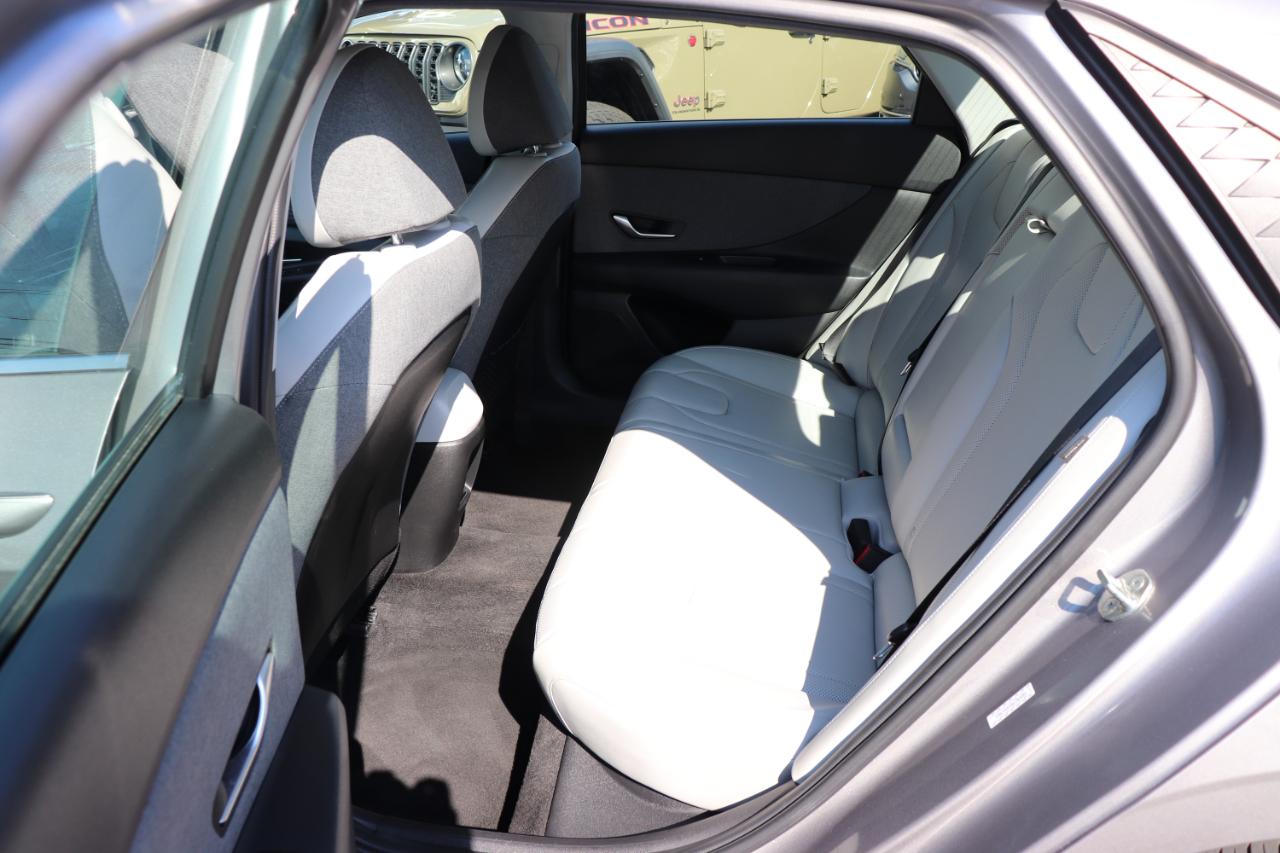 Hyundai Elantra Limited IVT 2024