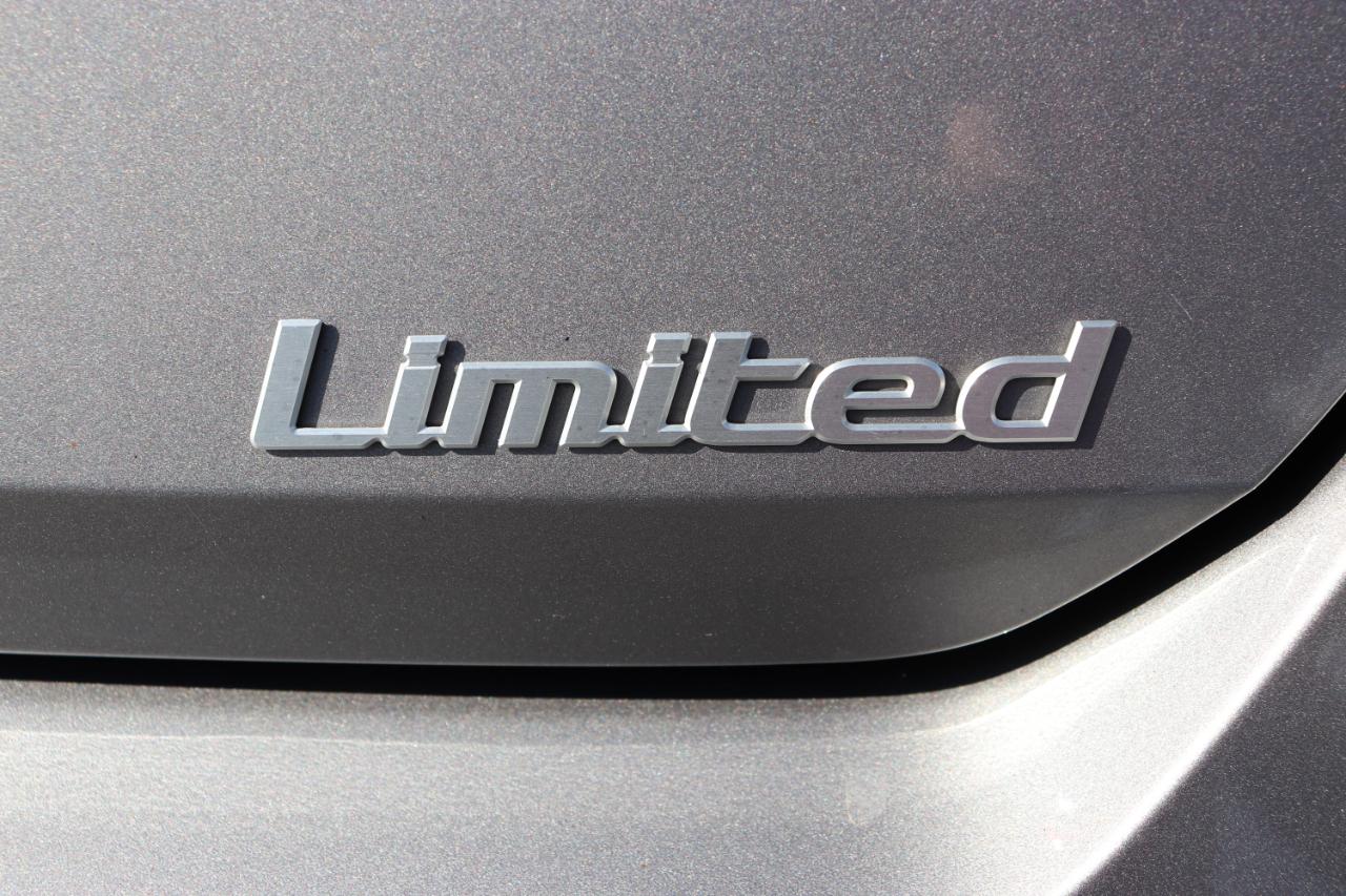 Hyundai Elantra Limited IVT 2024