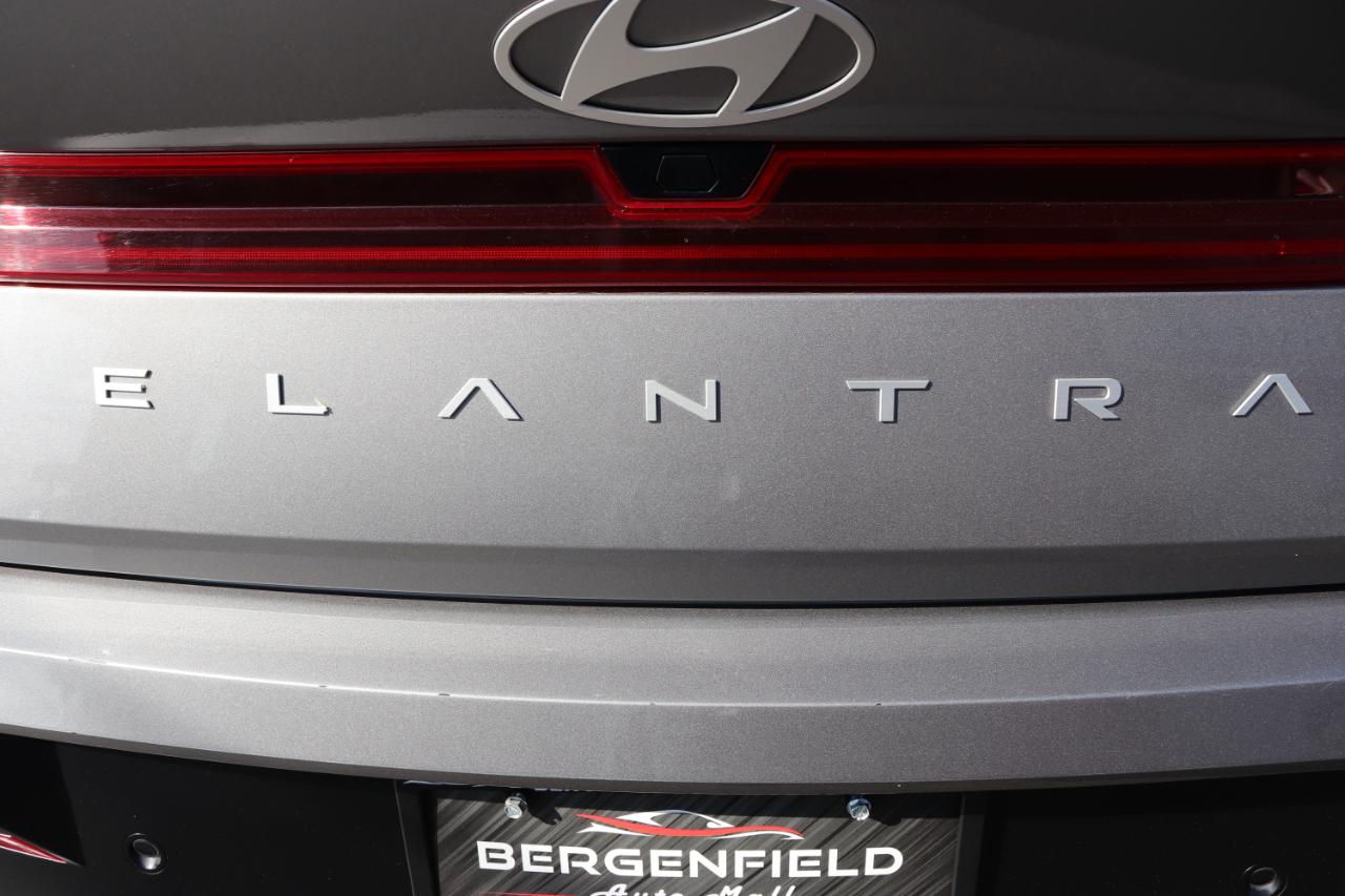 Hyundai Elantra Limited IVT 2024