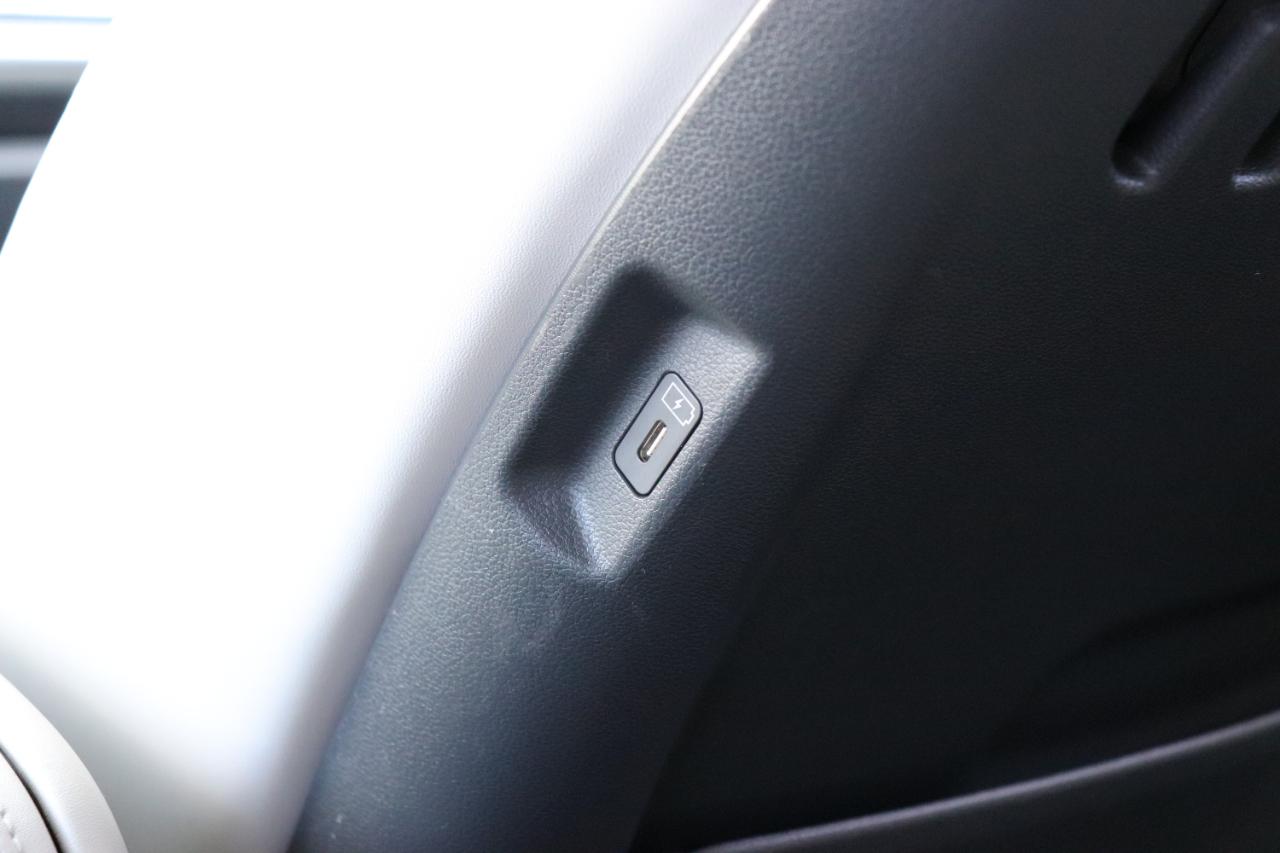 Hyundai Santa Fe SEL FWD 2026