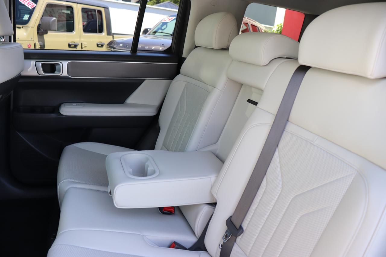 Hyundai Santa Fe SEL FWD 2026