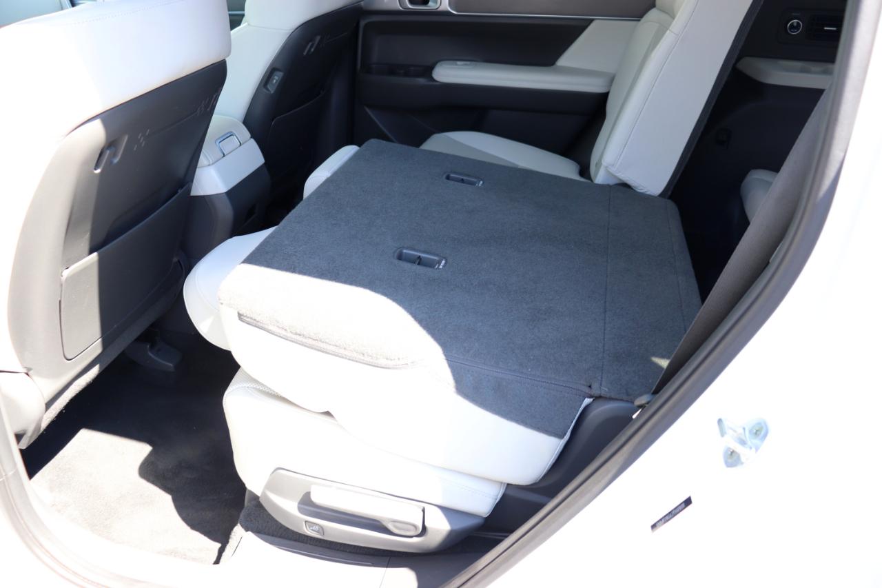 Hyundai Santa Fe SEL FWD 2026