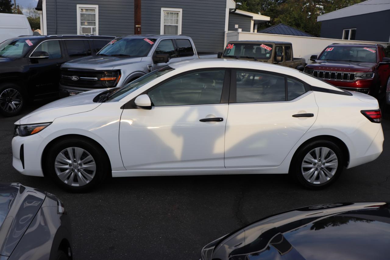 Nissan Sentra S CVT 2024