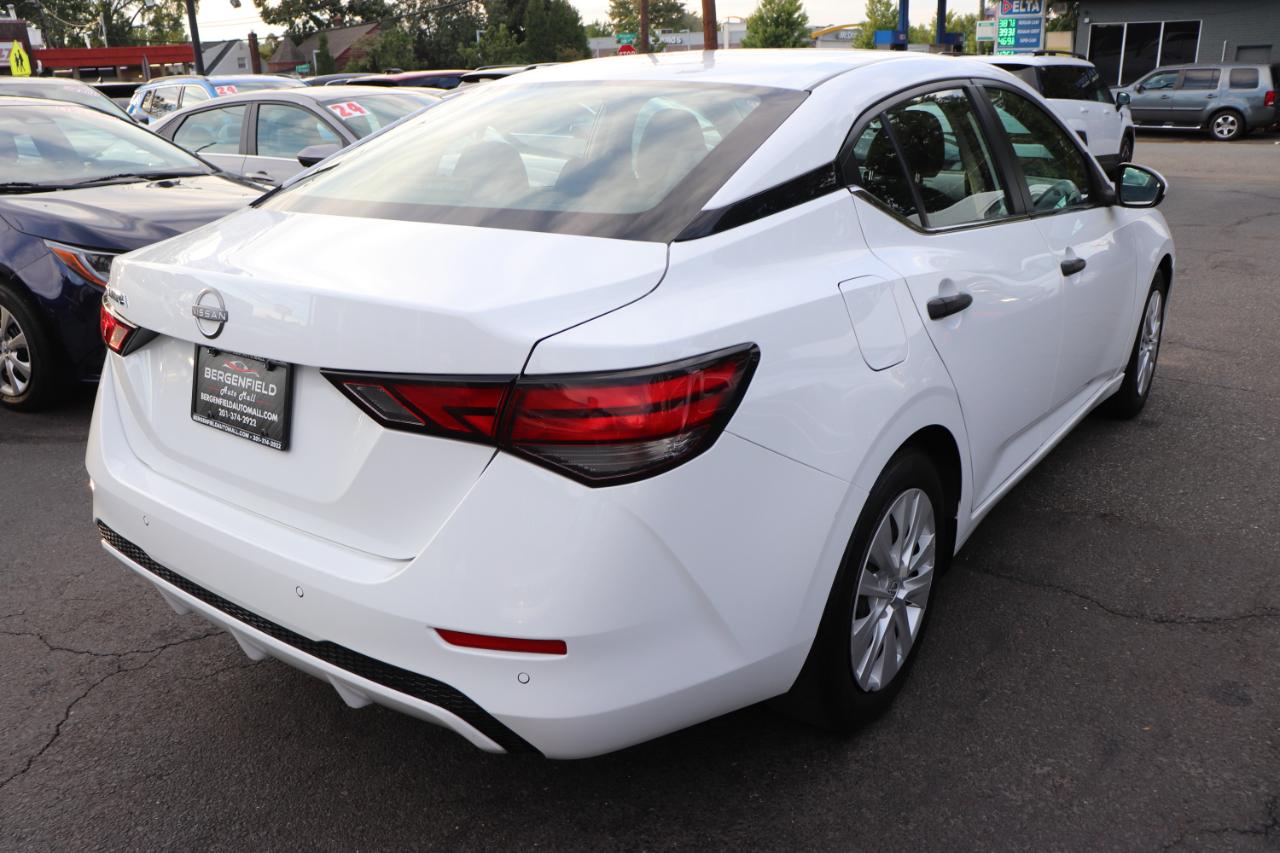 Nissan Sentra S CVT 2024