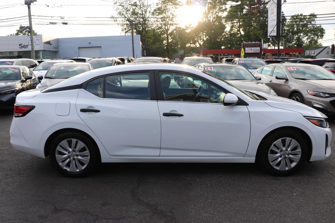 Nissan Sentra S CVT 2024
