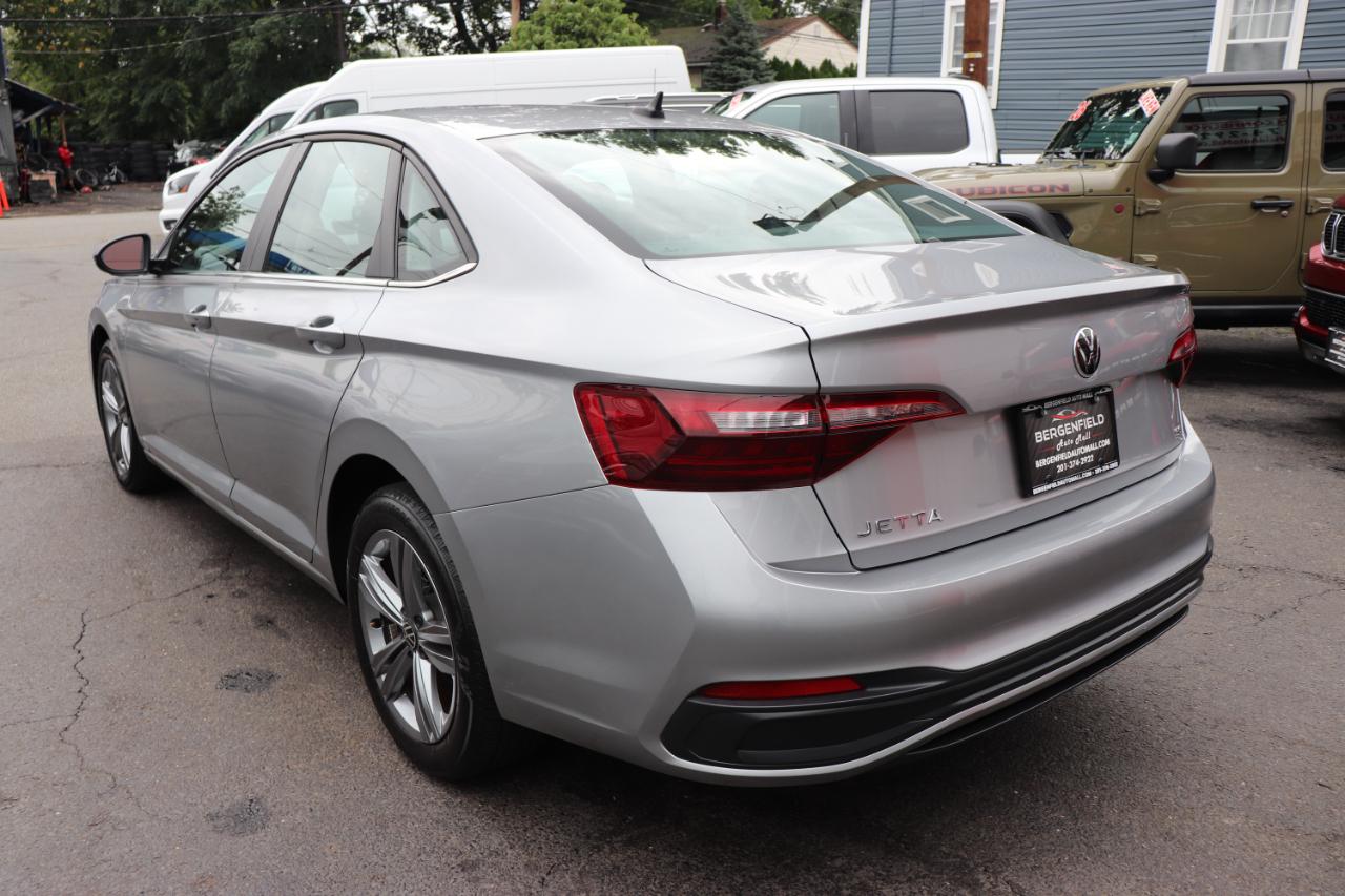 Volkswagen Jetta SE Auto 2024