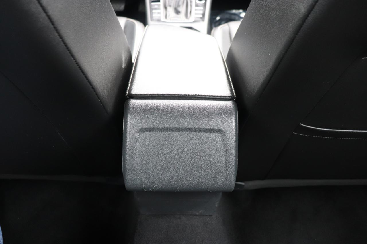 Volkswagen Jetta SE Auto 2024