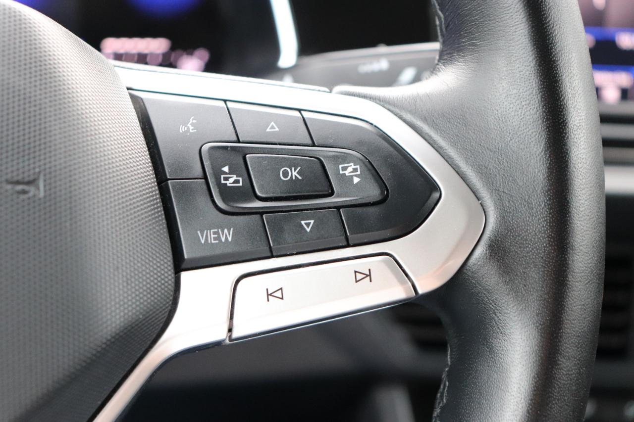 Volkswagen Jetta SE Auto 2024