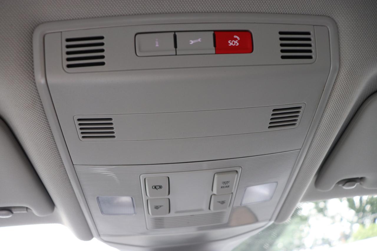 Volkswagen Jetta SE Auto 2024