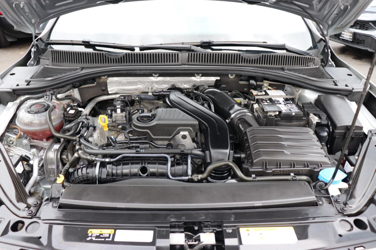 Volkswagen Jetta SE Auto 2024