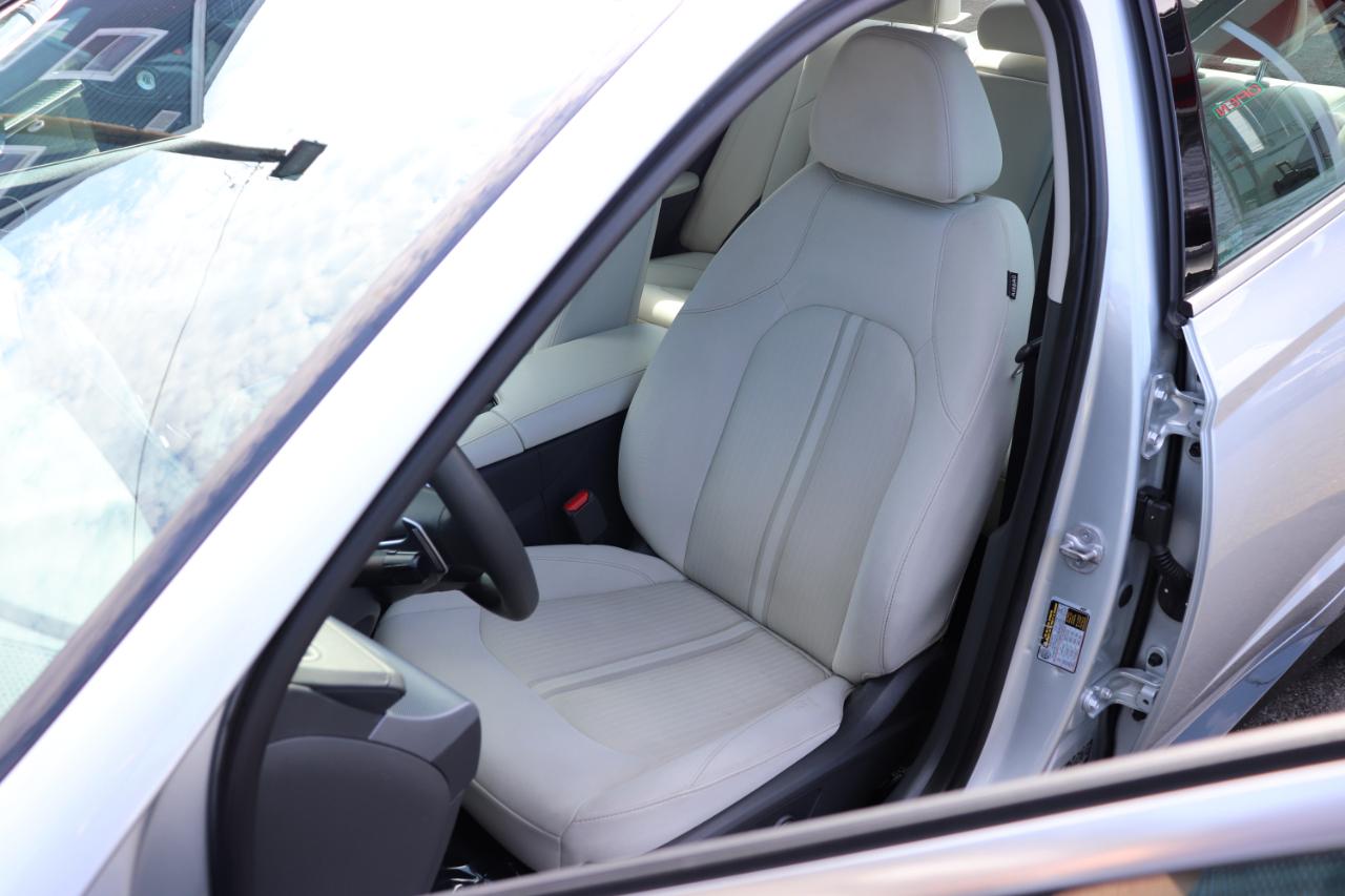 Hyundai Sonata SEL FWD 2025