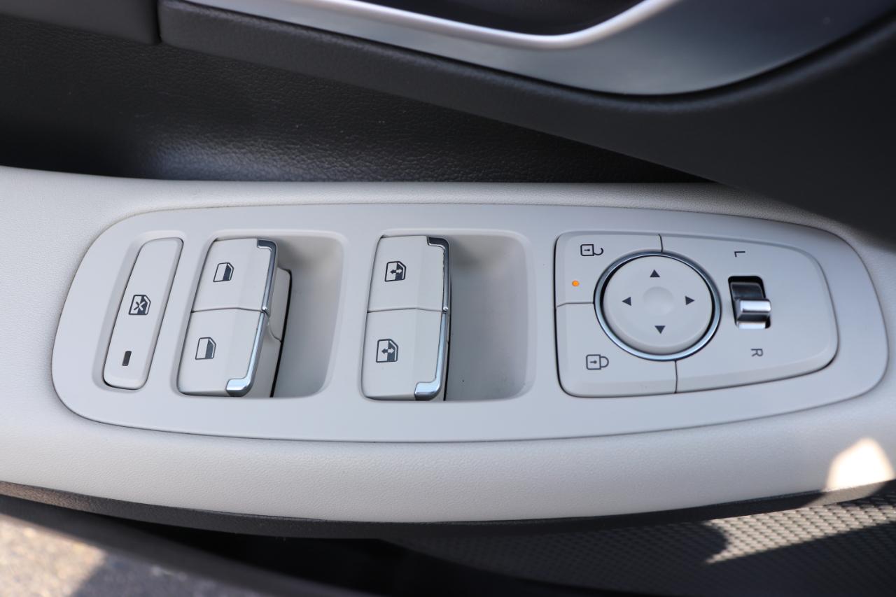 Hyundai Sonata SEL FWD 2025