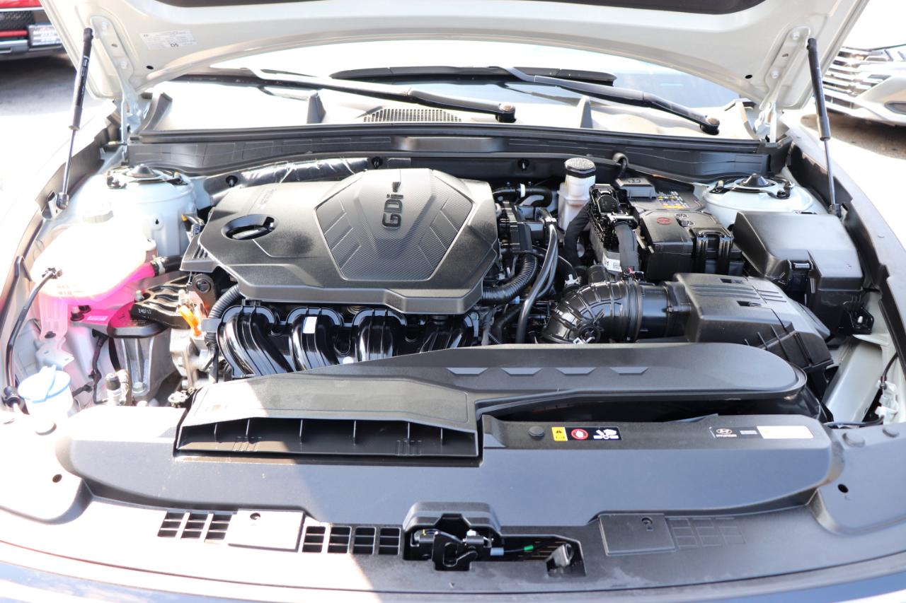Hyundai Sonata SEL FWD 2025