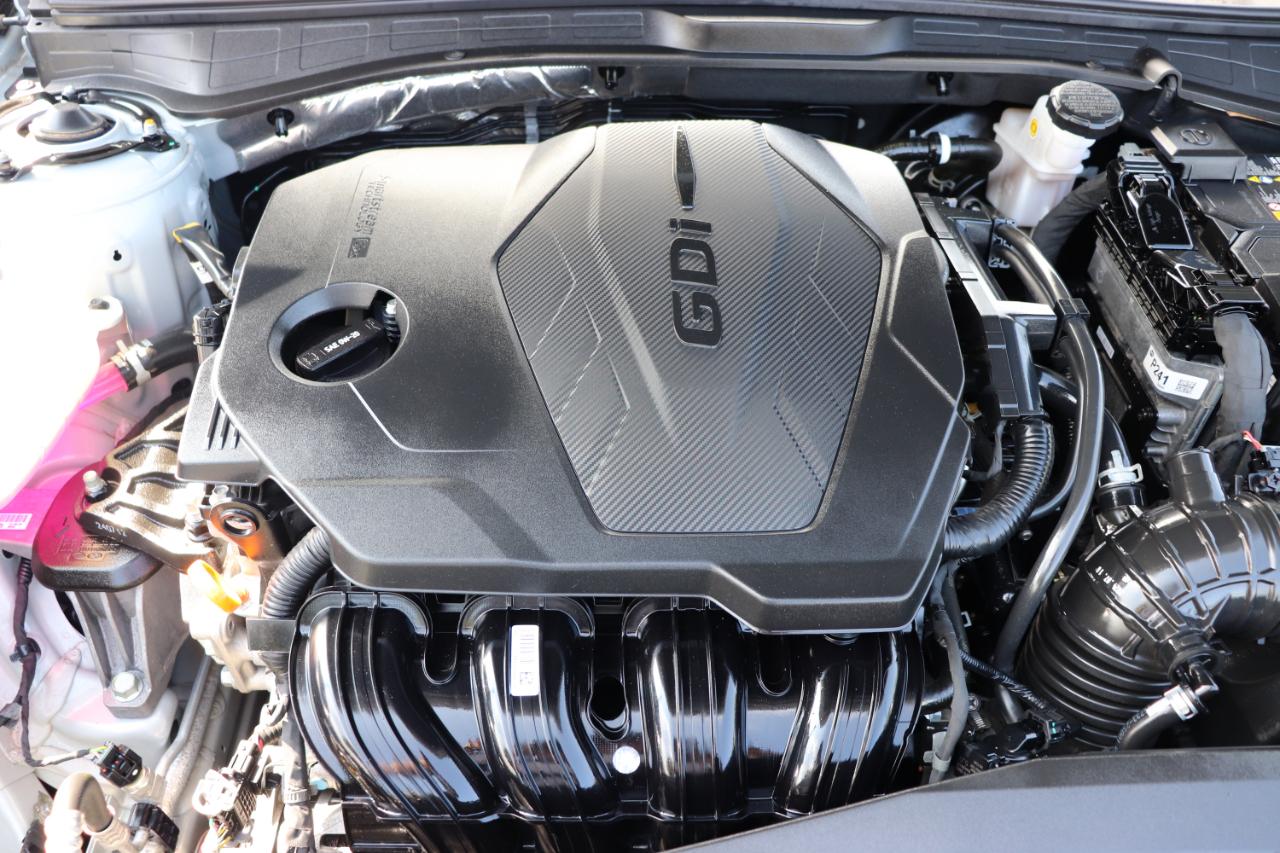 Hyundai Sonata SEL FWD 2025