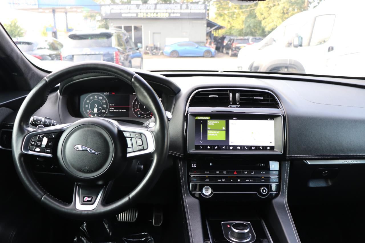 Jaguar F-Pace S AWD 2020