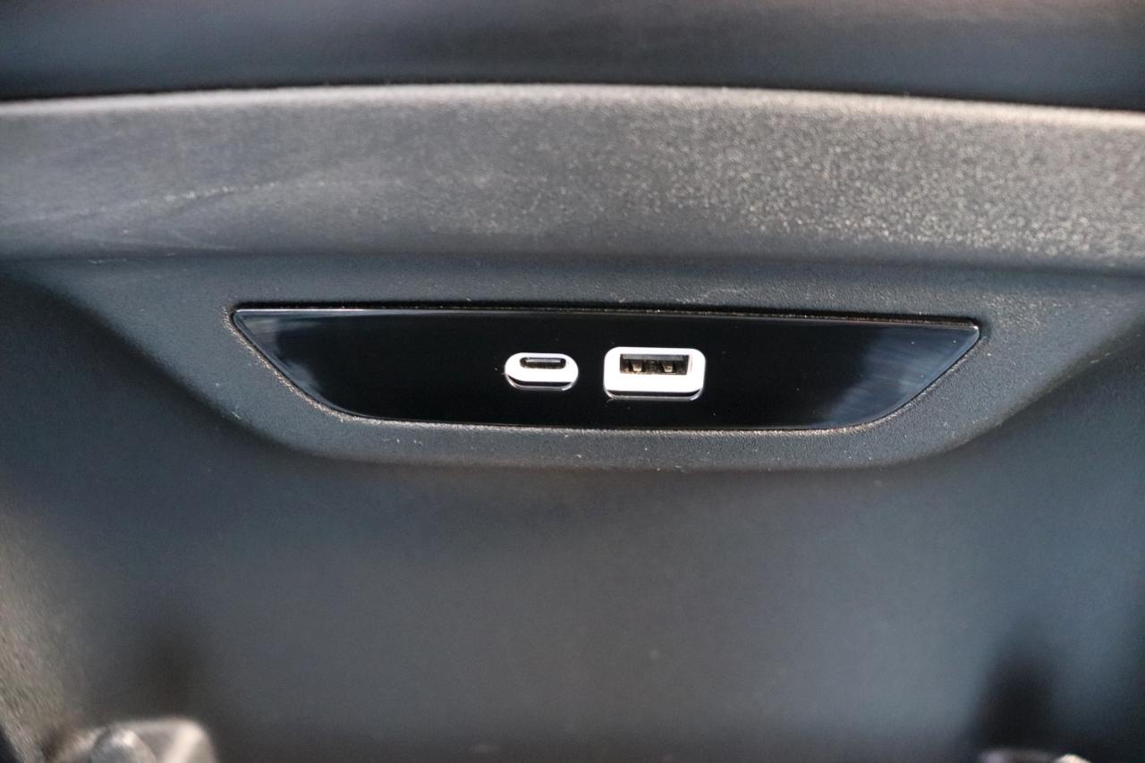 Chrysler Pacifica Select FWD 2026