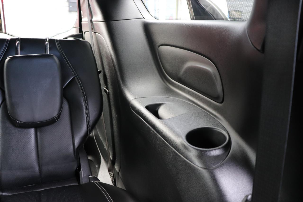 Chrysler Pacifica Select FWD 2026