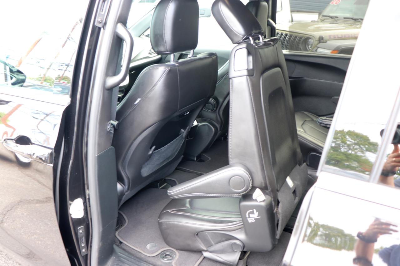 Chrysler Pacifica Select FWD 2026