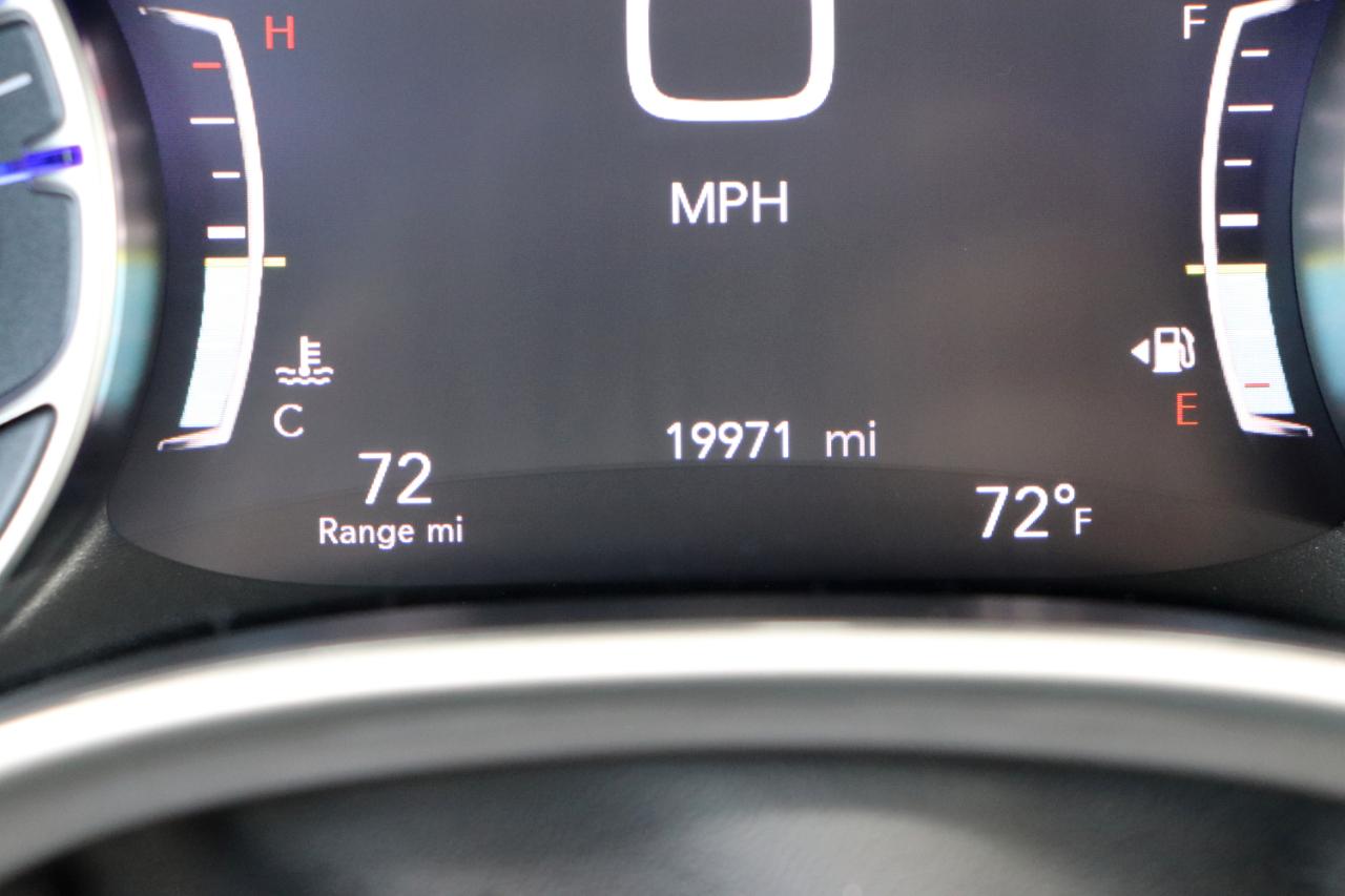 Chrysler Pacifica Select FWD 2026