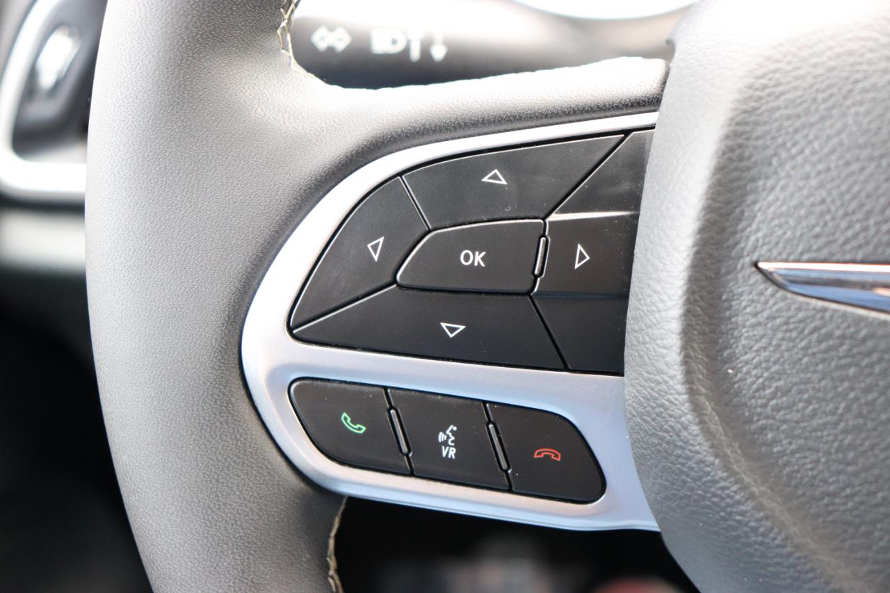 Chrysler Pacifica Select FWD 2026