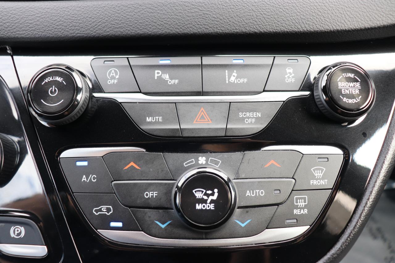Chrysler Pacifica Select FWD 2026