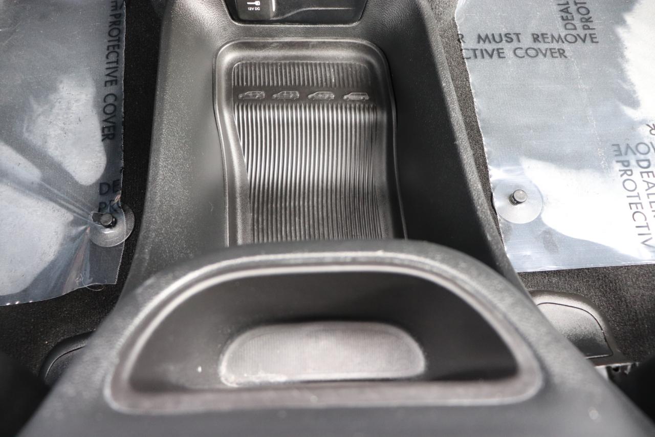 Chrysler Pacifica Select FWD 2026